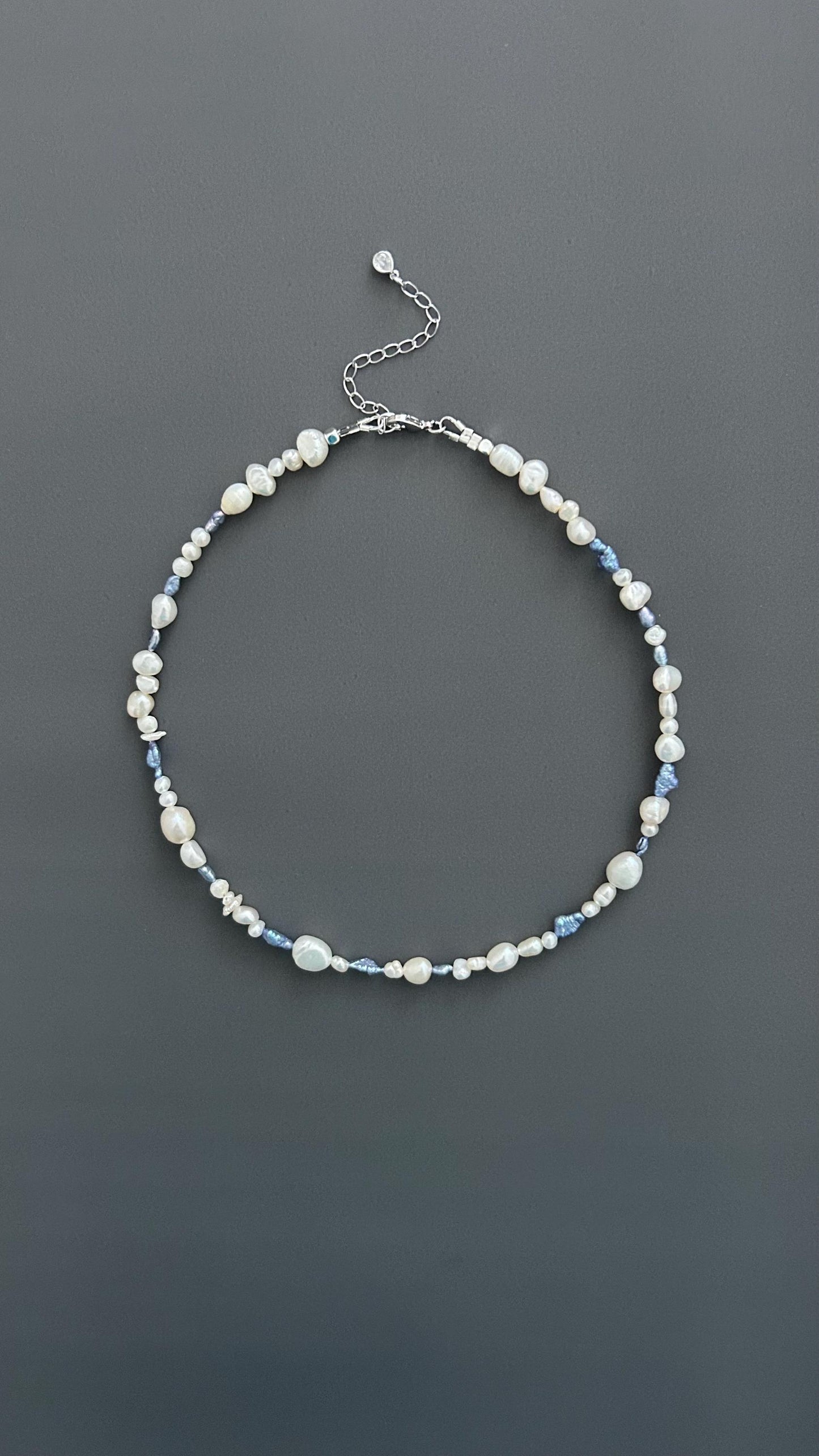 Baroque Pearl Choker Necklace: Delicate Freshwater Beaded Jewelry