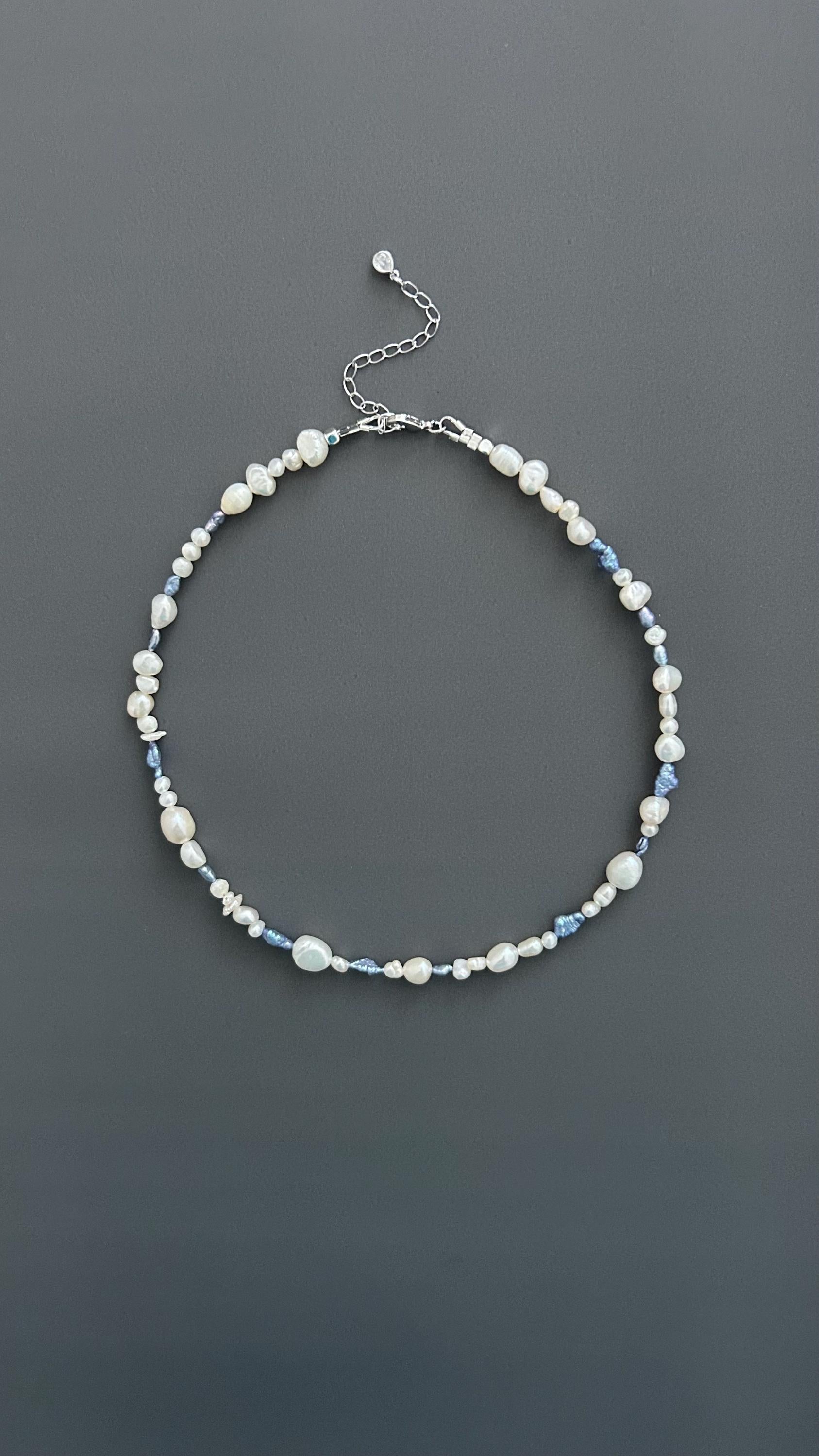 Baroque Pearl Choker Necklace: Delicate Freshwater Beaded Jewelry