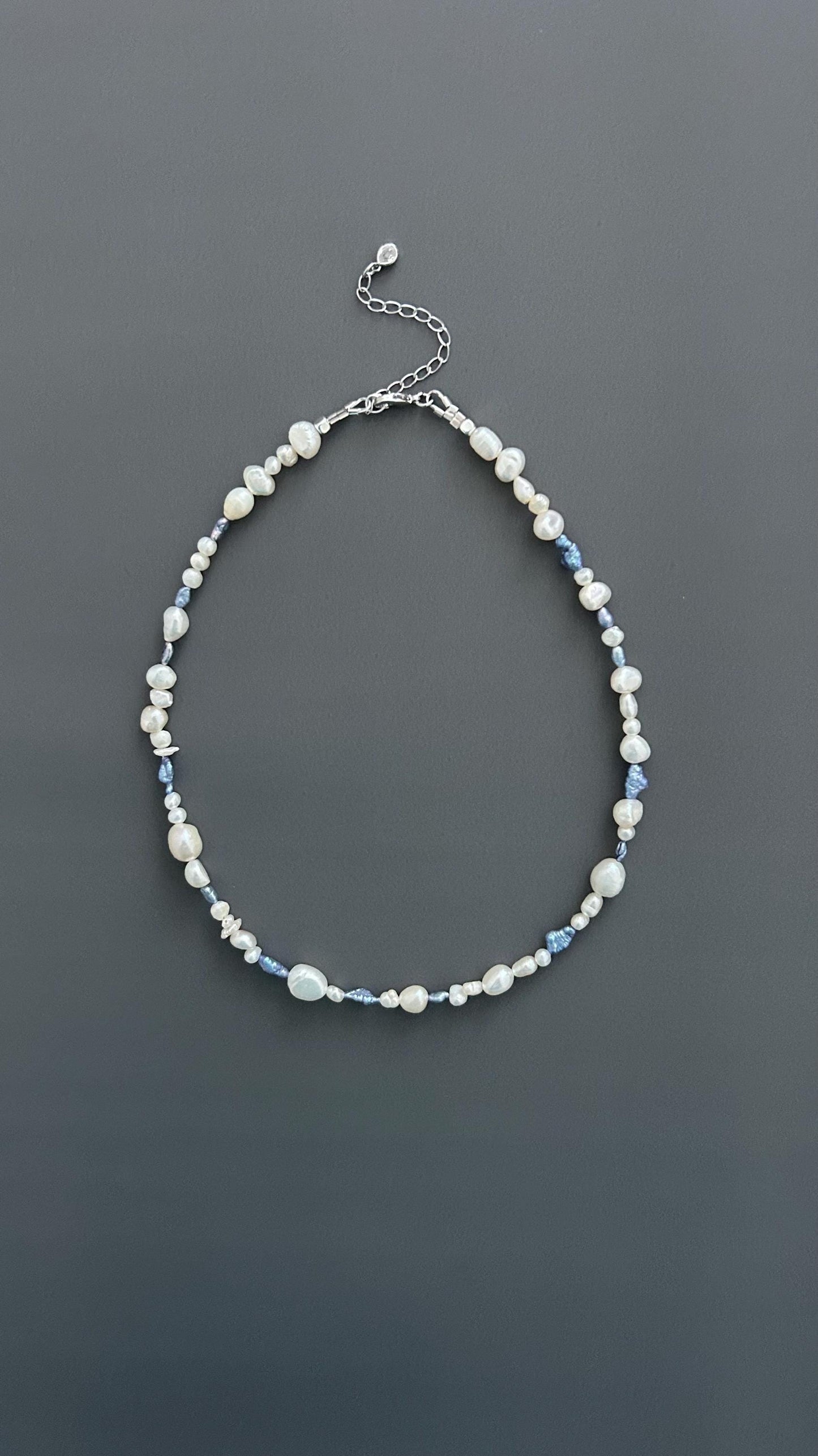 Baroque Pearl Choker Necklace: Delicate Freshwater Beaded Jewelry