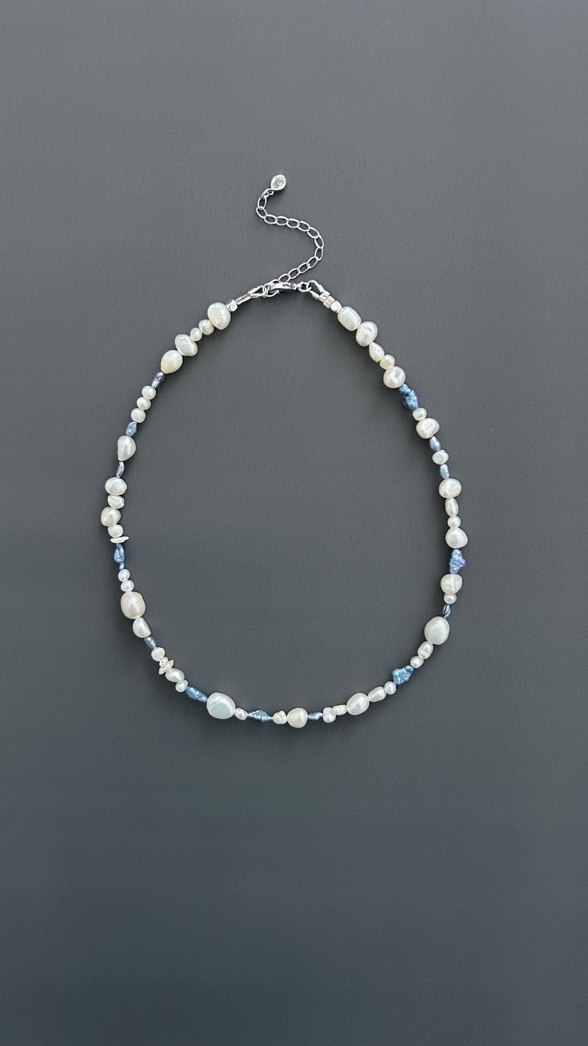 Baroque Pearl Choker Necklace: Delicate Freshwater Beaded Jewelry