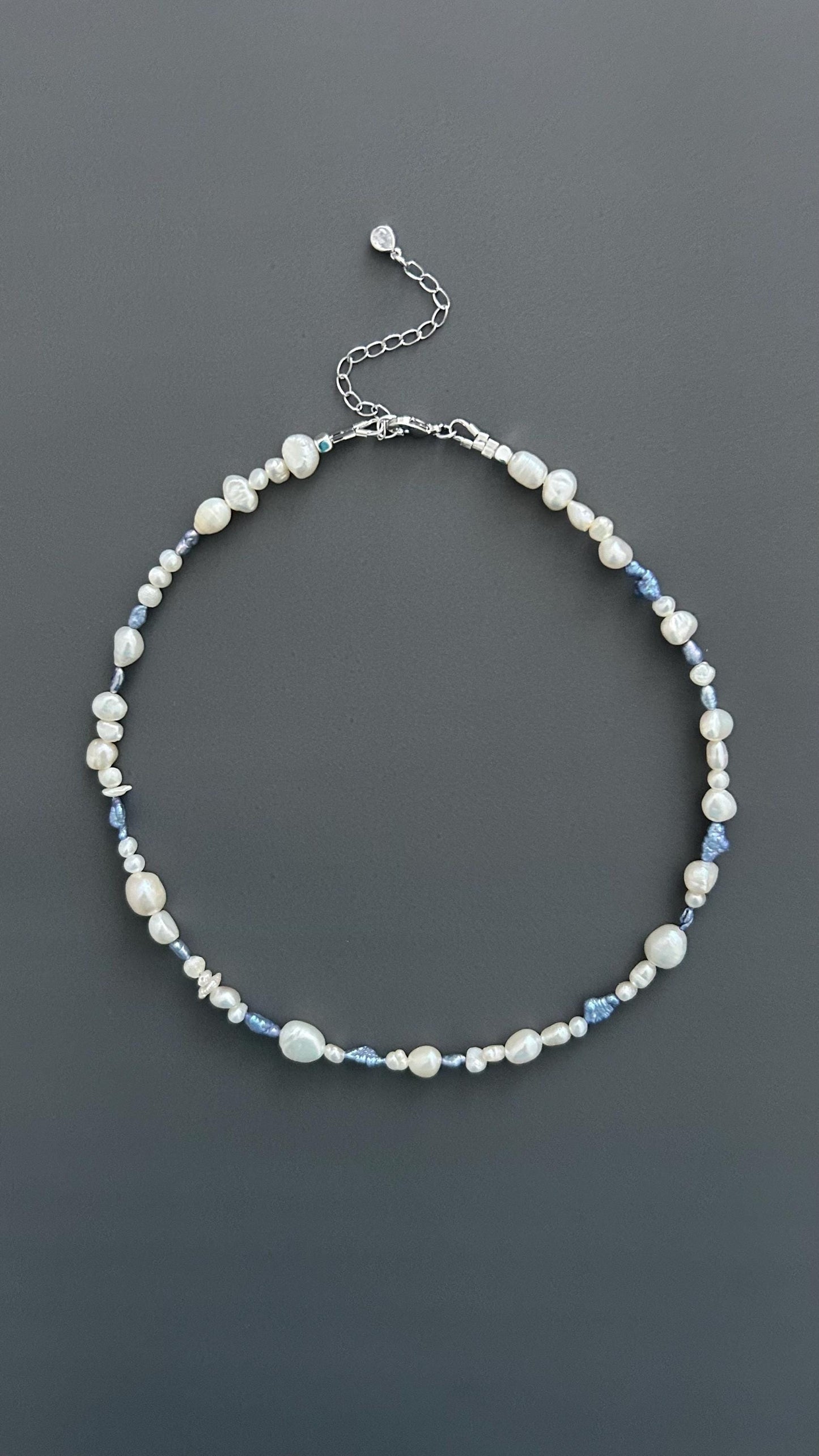 Baroque Pearl Choker Necklace: Delicate Freshwater Beaded Jewelry