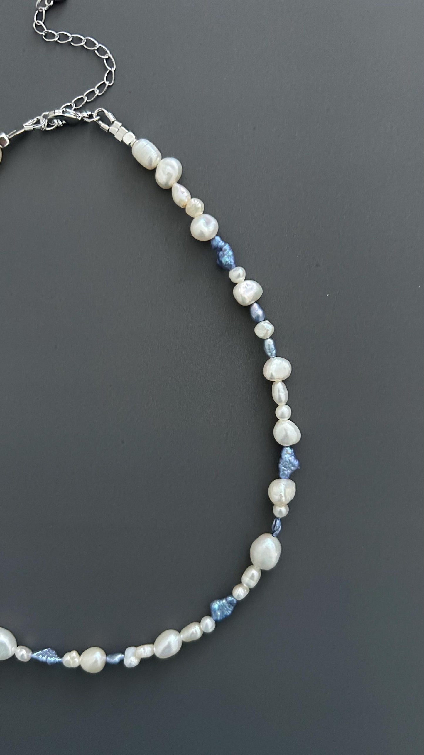 Baroque Pearl Choker Necklace: Delicate Freshwater Beaded Jewelry