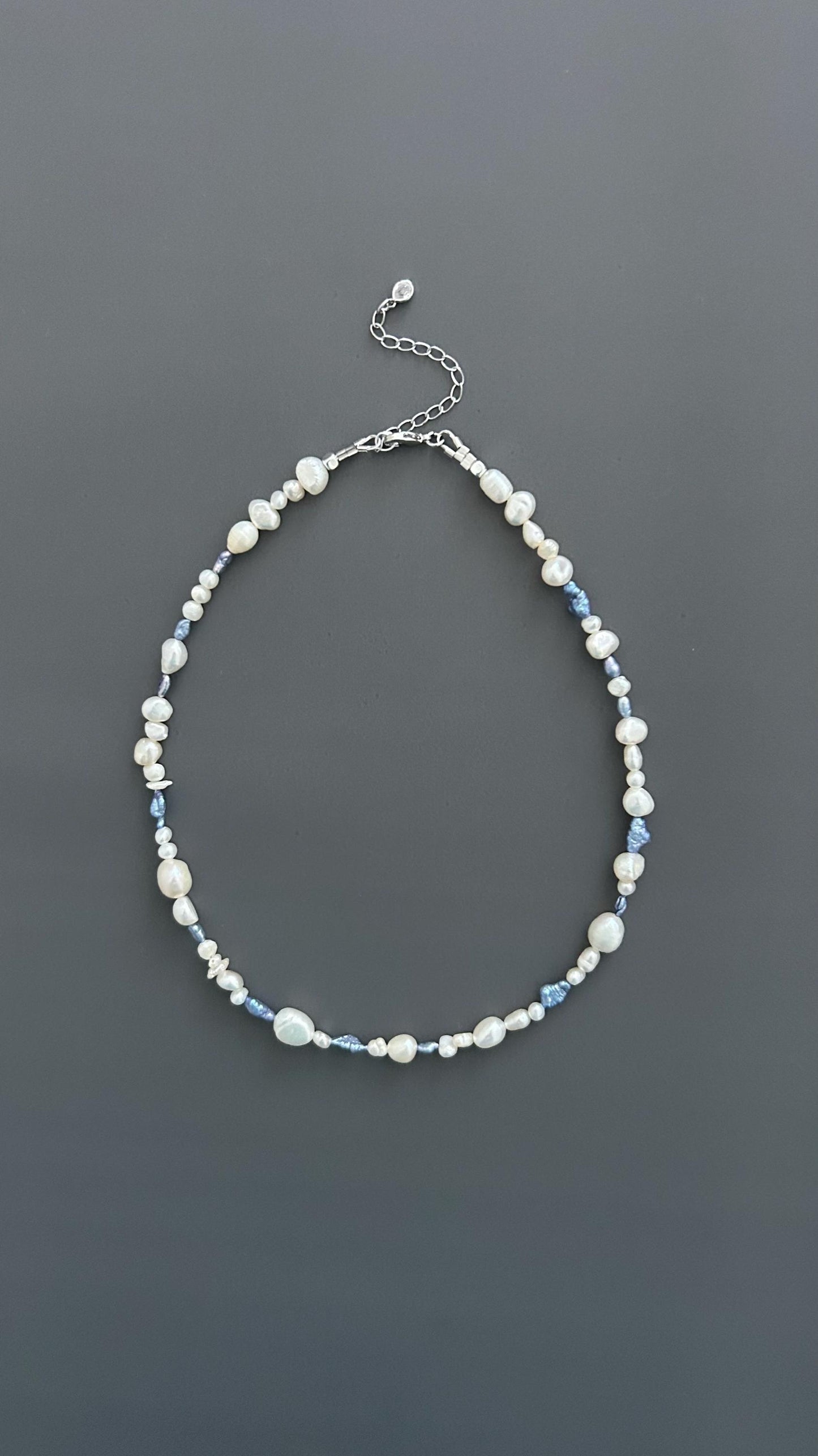 Baroque Pearl Choker Necklace: Delicate Freshwater Beaded Jewelry