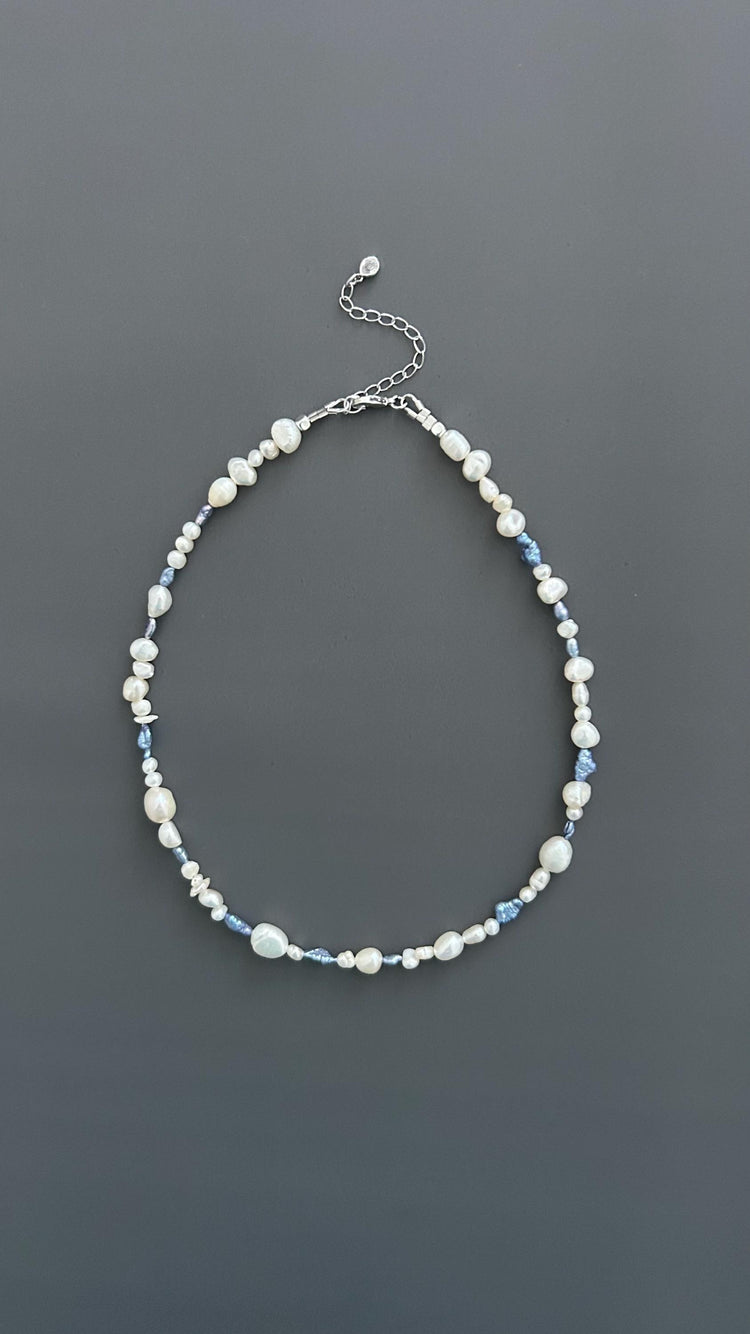 Baroque Pearl Choker Necklace: Delicate Freshwater Beaded Jewelry