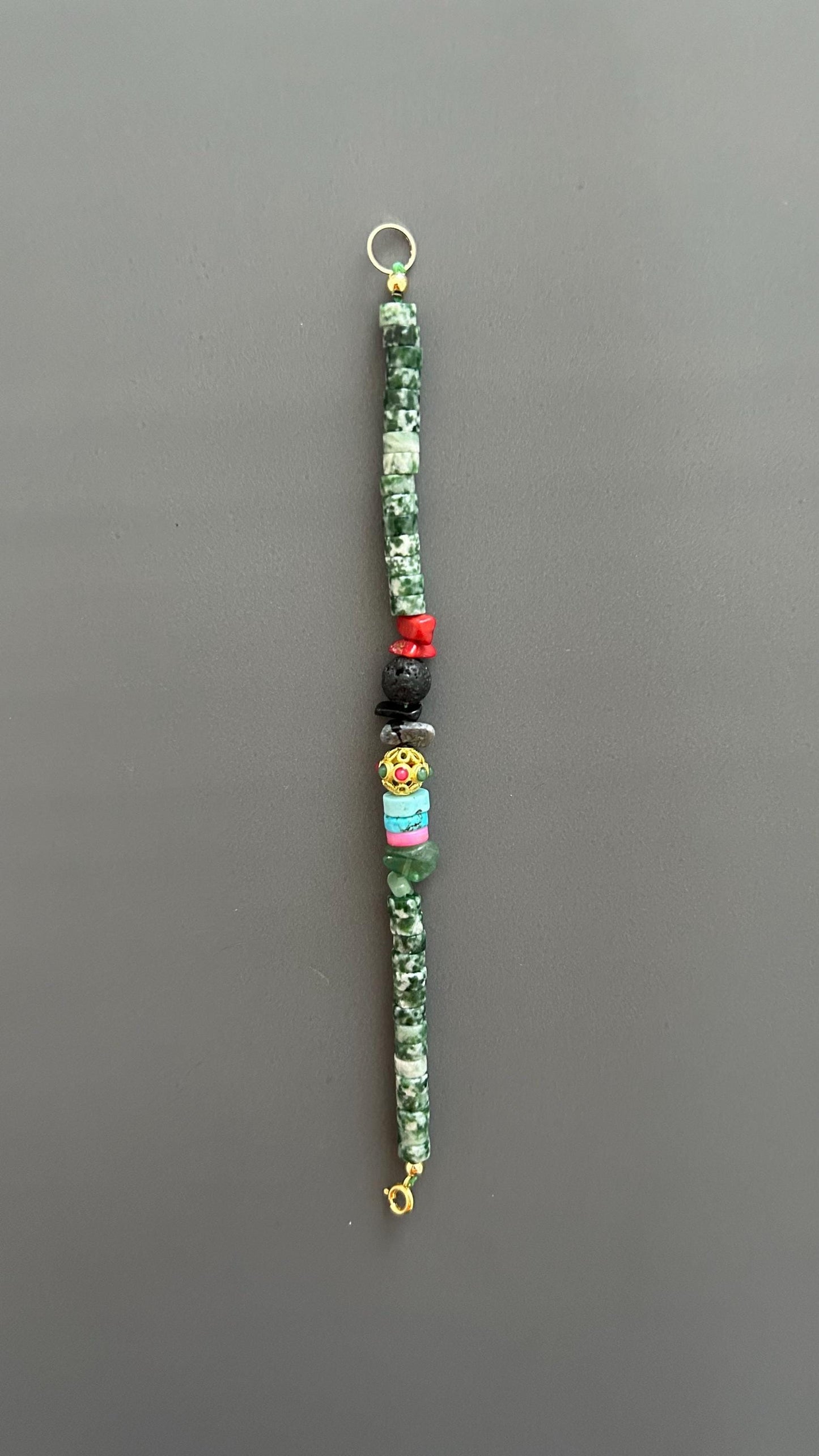 Boho Natural Stone Bracelet: Unisex Hippie Style, 24k Gold Clasp