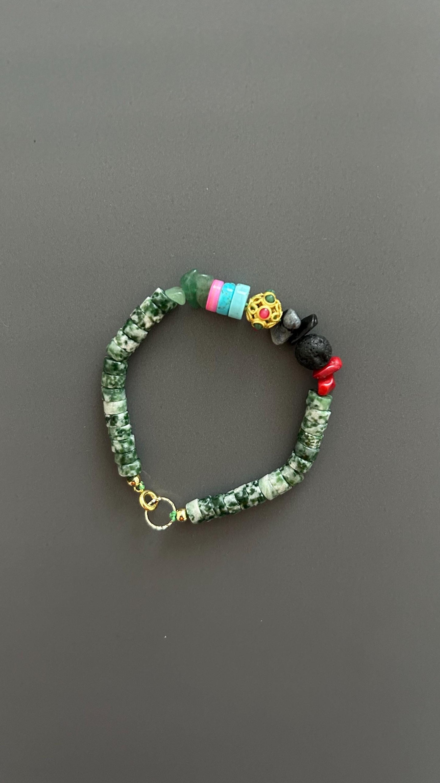 Boho Natural Stone Bracelet: Unisex Hippie Style, 24k Gold Clasp