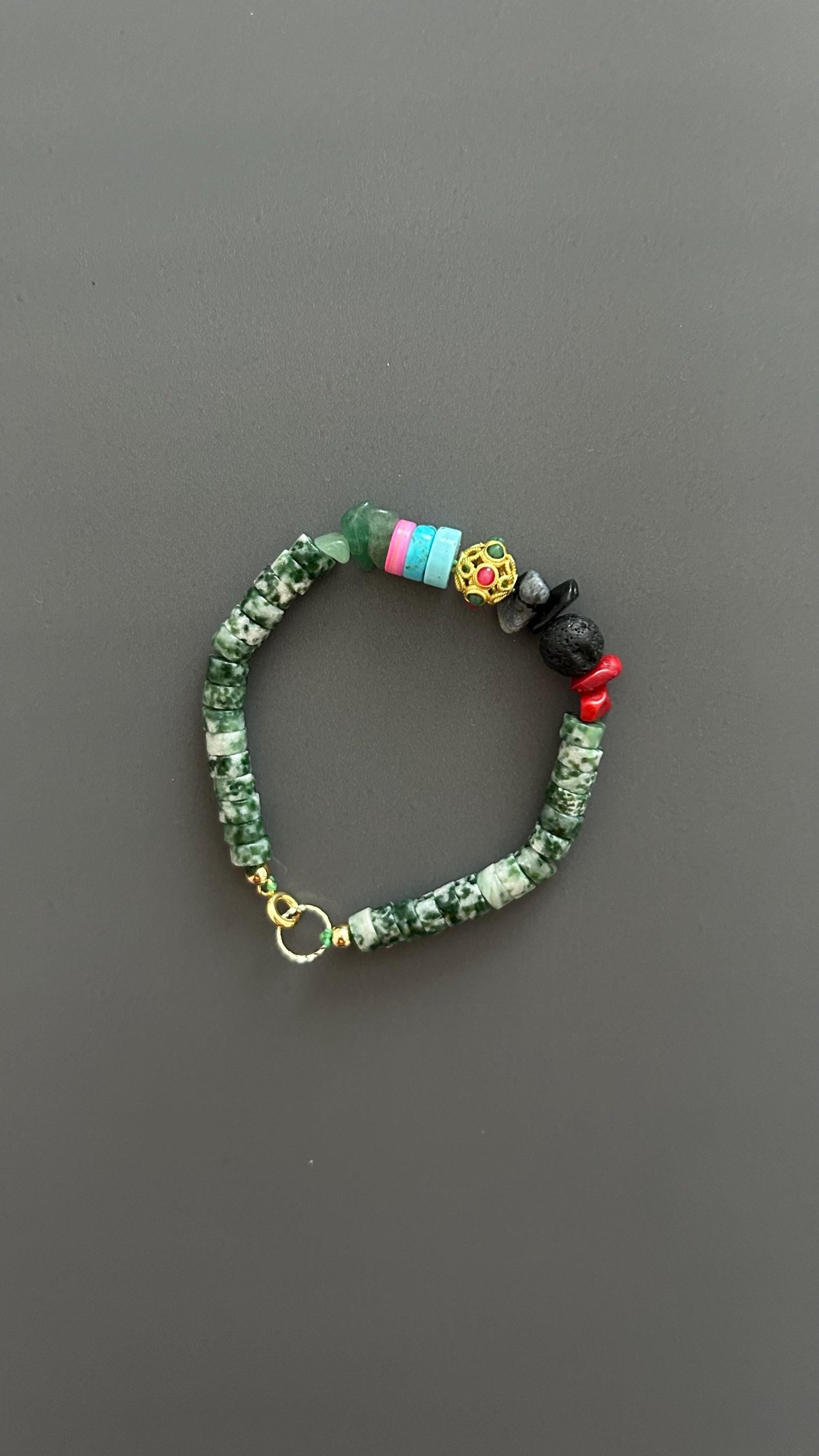 Boho Natural Stone Bracelet: Unisex Hippie Style, 24k Gold Clasp