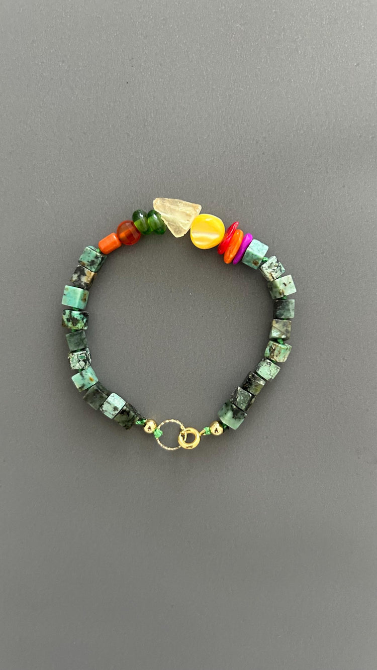 Turquoise & Raw Quartz Bracelet - Healing Crystal Adjustable Gemstone Bead with Shell Coral Handmade Spiritual Jewelry