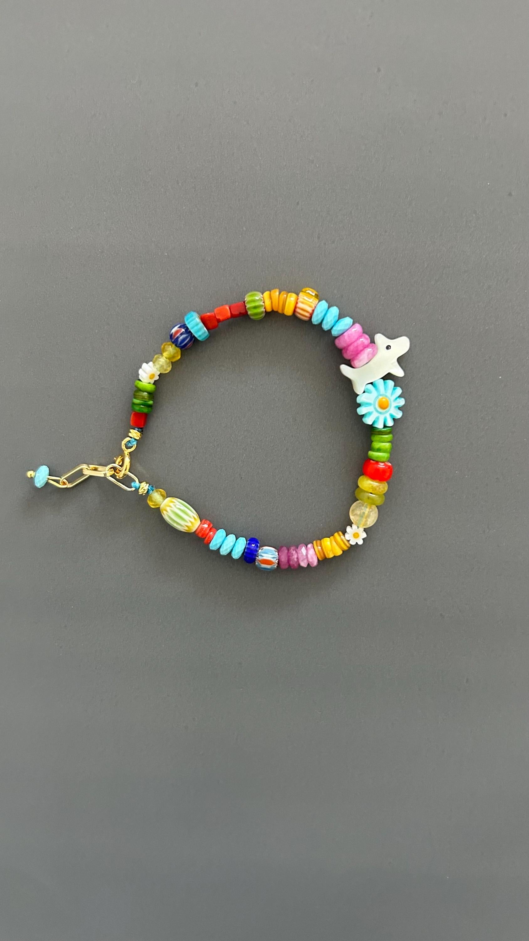 Crystal Dog Charm Wristband, Adjustable Pet Lover Accessory, Boho Labrador Retriever Gift, Gemstone Stretch Armlet, Handmade Animal Jewelry