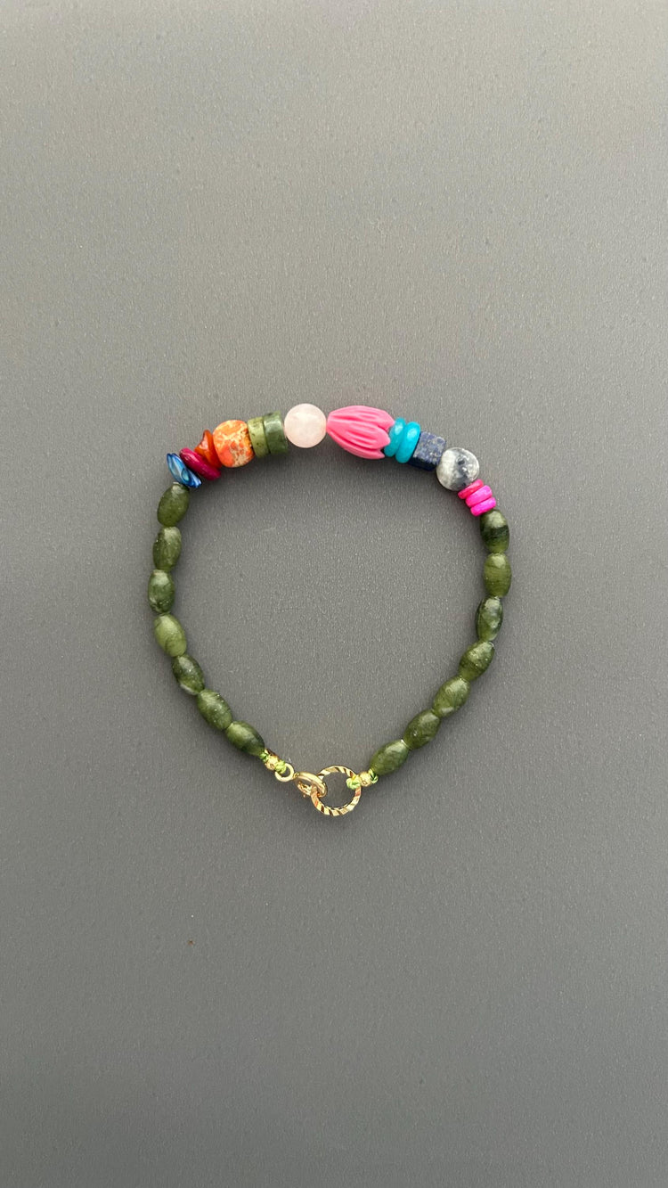 Green Jade Gemstone Beaded Bracelet, Colorful Boho Bracelet, Natural Stone Jewelry, Stacking Bracelet, Gift for Her, Everyday Bracelet